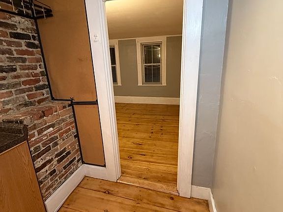 2nd image of 10 High St #3