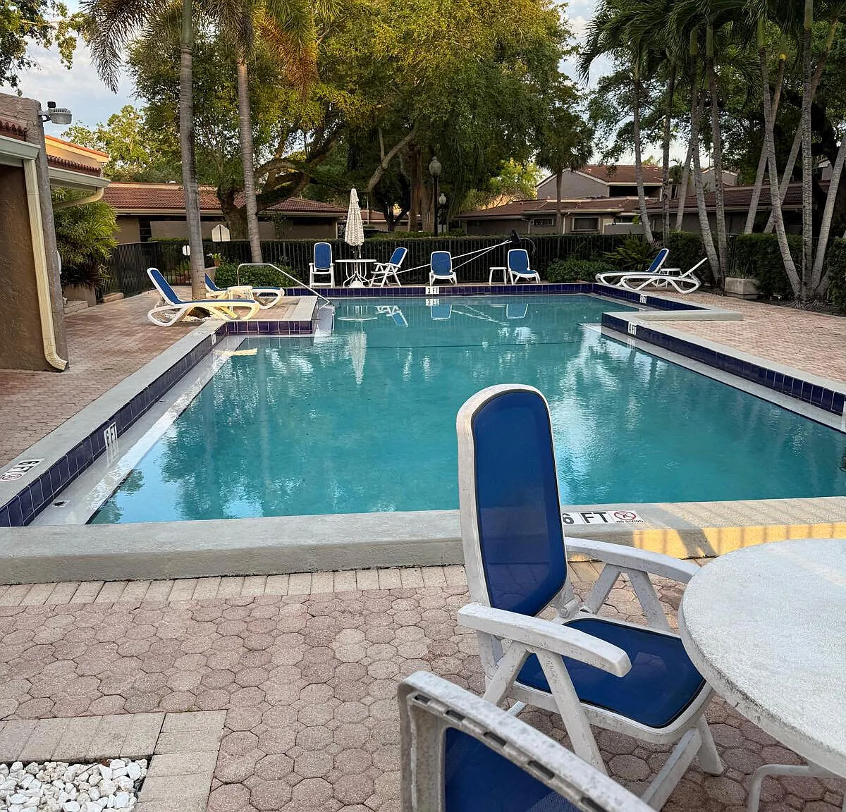 2 bed, 2.0 bath, 1615 sqft, $2,700 — Photo 2