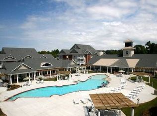 26 Semple Farm Rd, Hampton, VA 23666