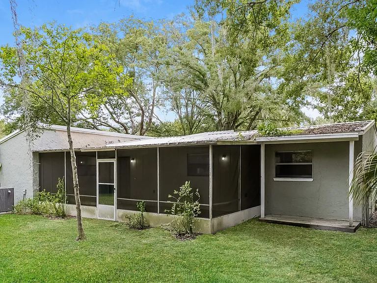 2603 Martha Ln — Photo 25