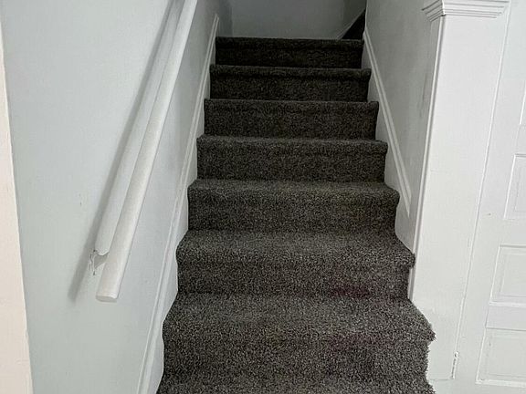 5th image of 2438 Wyoming Ave SW