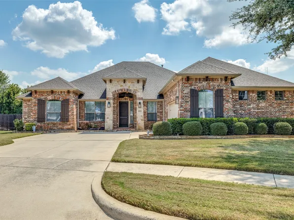 8001 Comstock Dr, Arlington, TX 76001