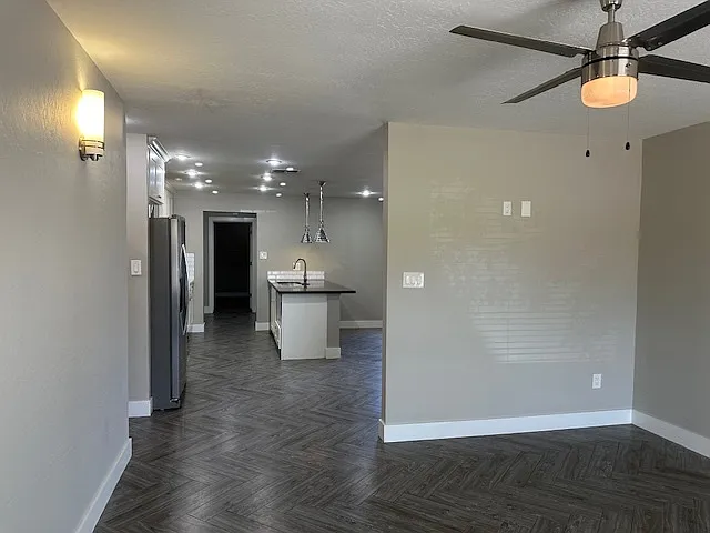 1416 E Del Rio Dr — Photo 6