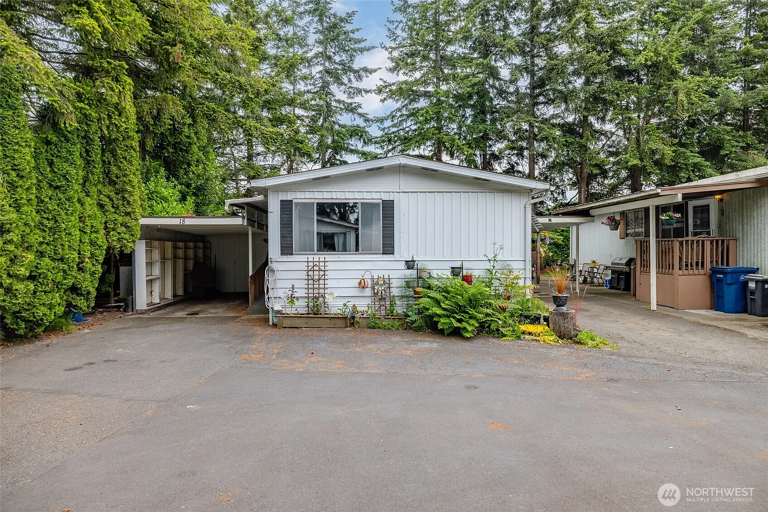 2210 Old Hwy 99 S Road #18 photo 1
