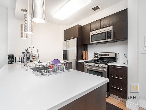 2nd image of 64-05 Yellowstone Blvd #519