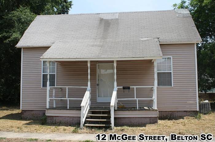 2nd image of 14 Blake St