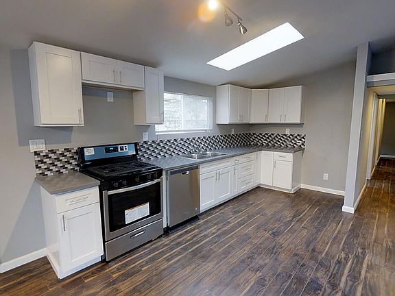 5th image of 364 Church Ave