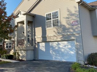788 Cherry Creek Dr, Grayslake, IL 60030