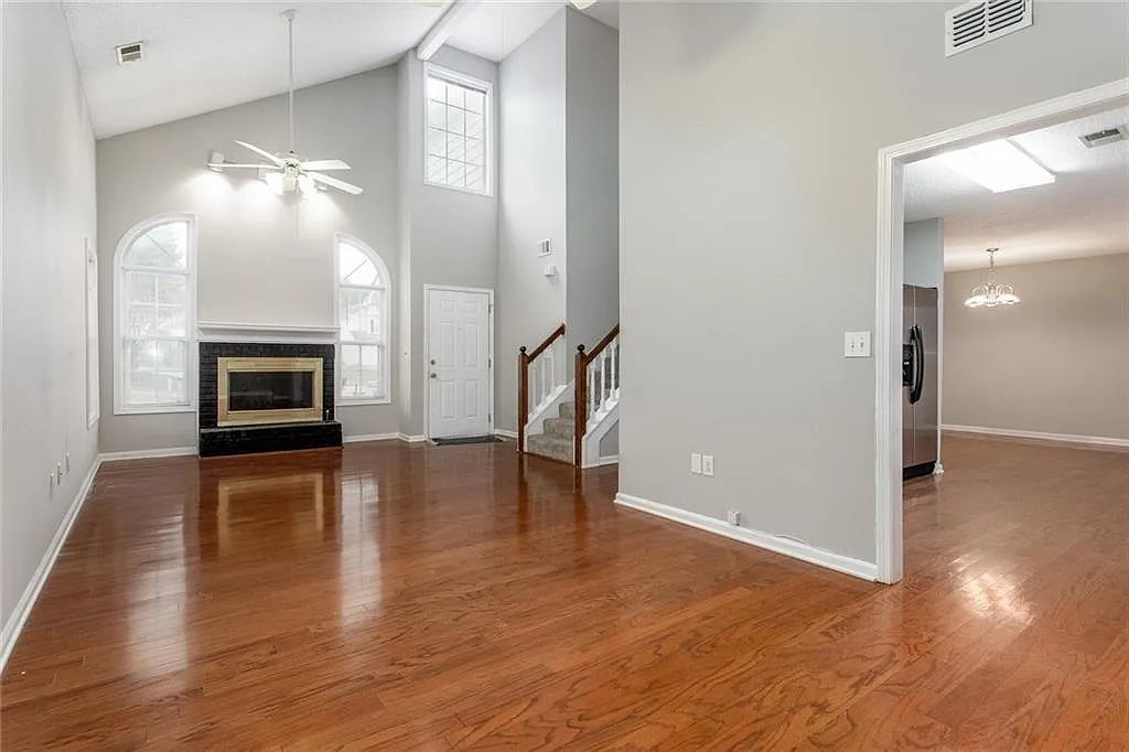 Building Photo - 430 Auldon Ct SE