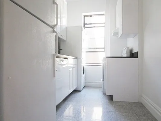 Rented by City Connections Realty | media 31