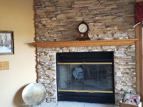 Stone corner fireplace