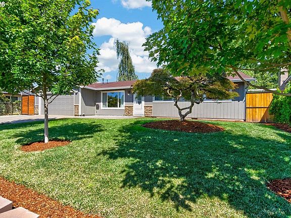 3rd image of 2356 SE 56th Pl