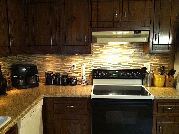New backsplash and counters