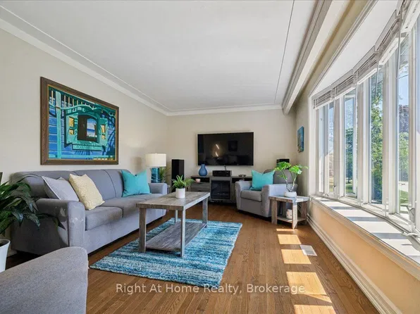275 Kent Cres, Burlington, ON L7L 4T2