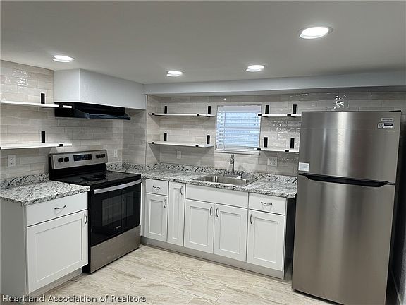 4th image of 249 S Commerce Ave #109