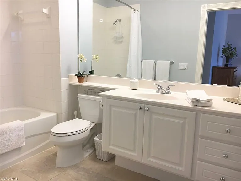8047 Sorrento Ln — Photo 17