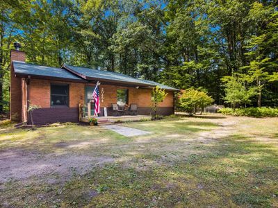 20454 Nofsger Rd, Lake Ann, MI, 49650