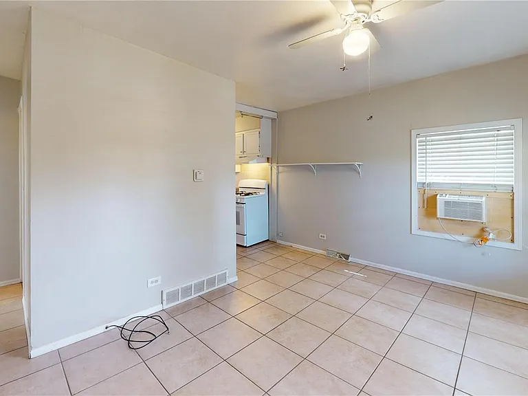 810 Lowell Blvd — Photo 25