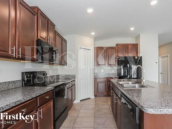 5th image of 6710 Trent Creek Dr