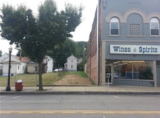 727 Lawrence Ave, Ellwood City, PA 16117