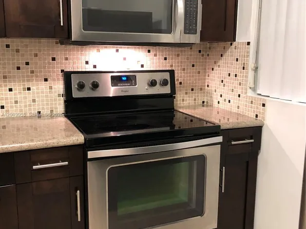 221 SW 9th Ave APT 2, Miami, FL 33130