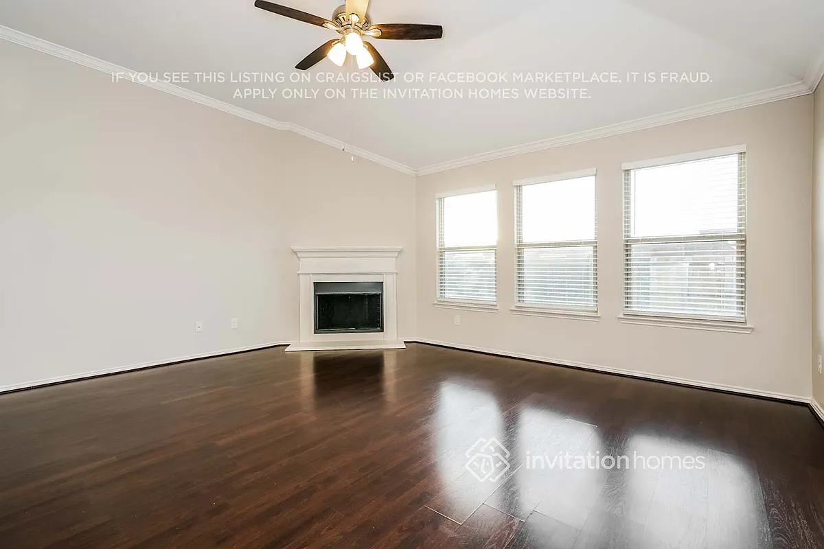 Building Photo - 14329 Artisan Dr