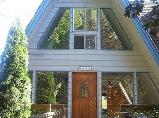 1471 Oak Bay Rd, Port Hadlock, WA 98339
