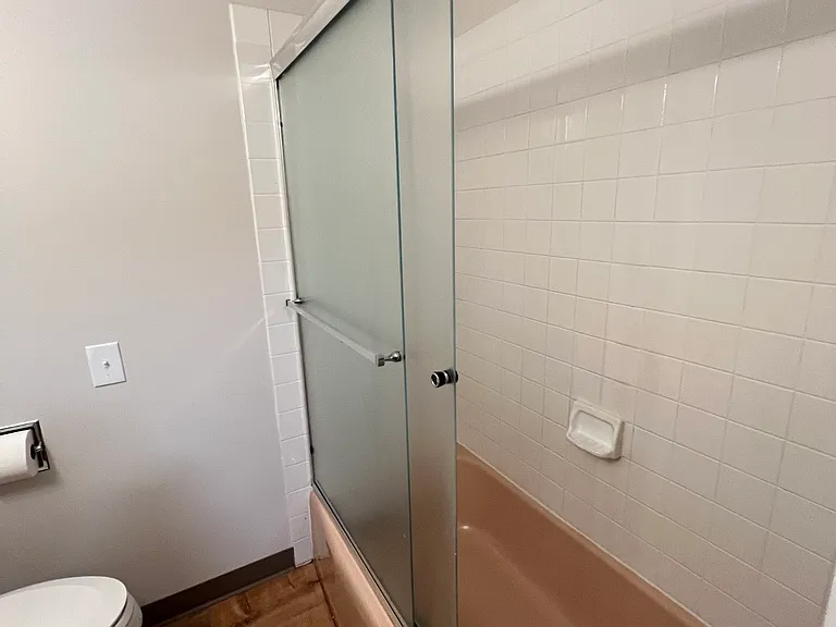 103 E Lynn St #102 — Photo 25