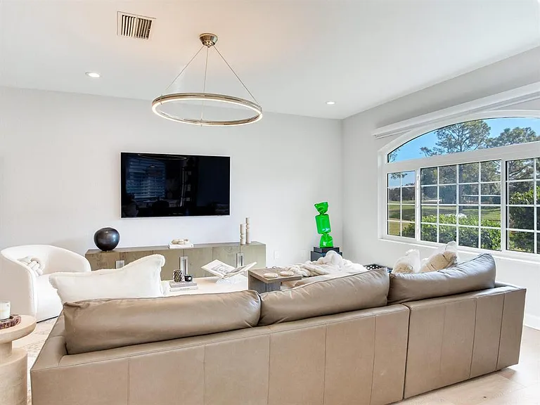 6302 Vista Verde Dr E — Photo 19