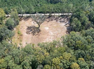 2374 Colesburg Tompkins Rd, Woodbine, GA 31569