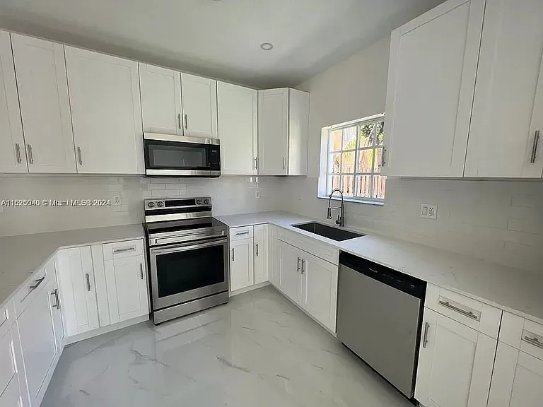 362A Coldwater Canyon Ave — Photo 6