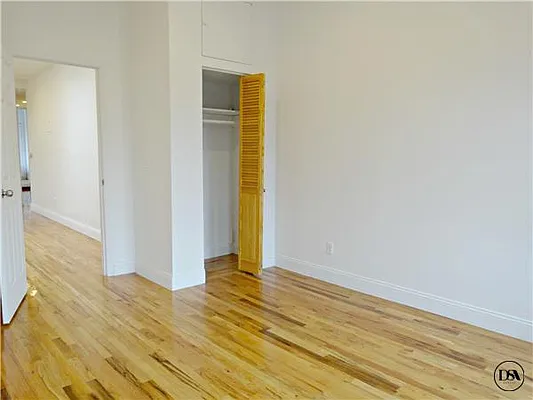 Rented by DSA Realty | media 33