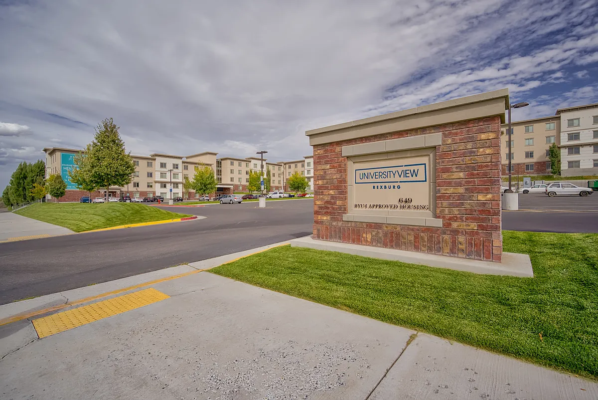 Building Photo - University View Rexburg
