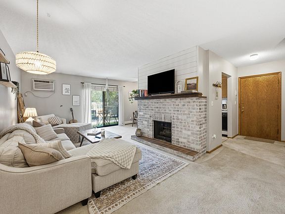 4th image of 3306 2nd St N #D-30