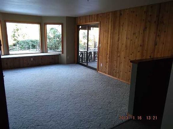 3rd image of 20021 Canyon Dr