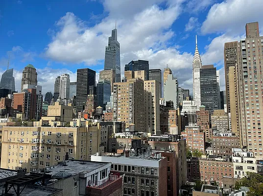 Rented by New York City Moves Team LLC | media 14