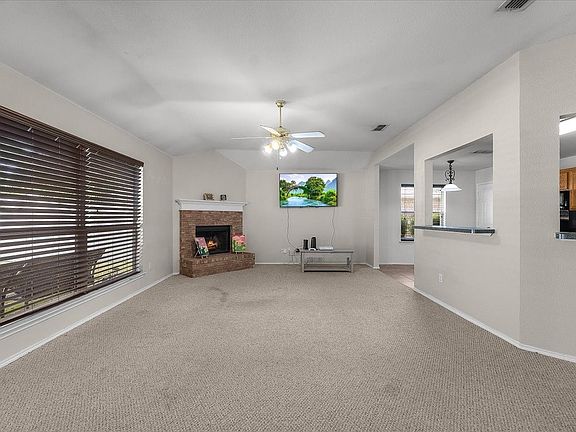 3rd image of 7008 Denver City Dr