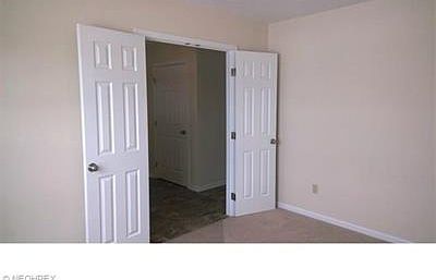 2nd image of 122 Carrington Ct