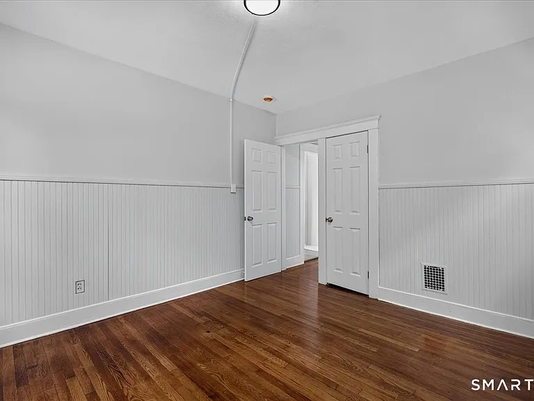 15 Plant St #1 — Photo 17