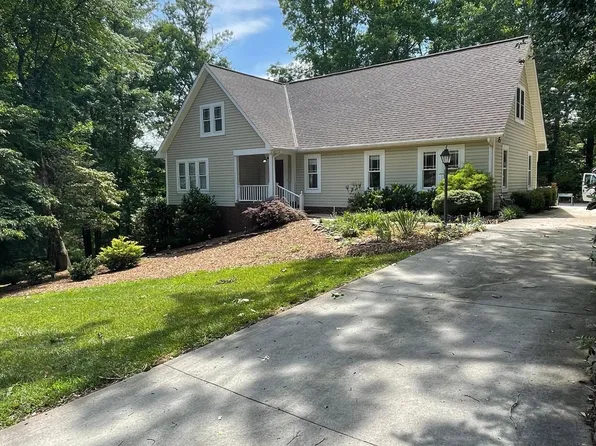 1003 Charlesmont Ct, Lenoir, NC 28645
