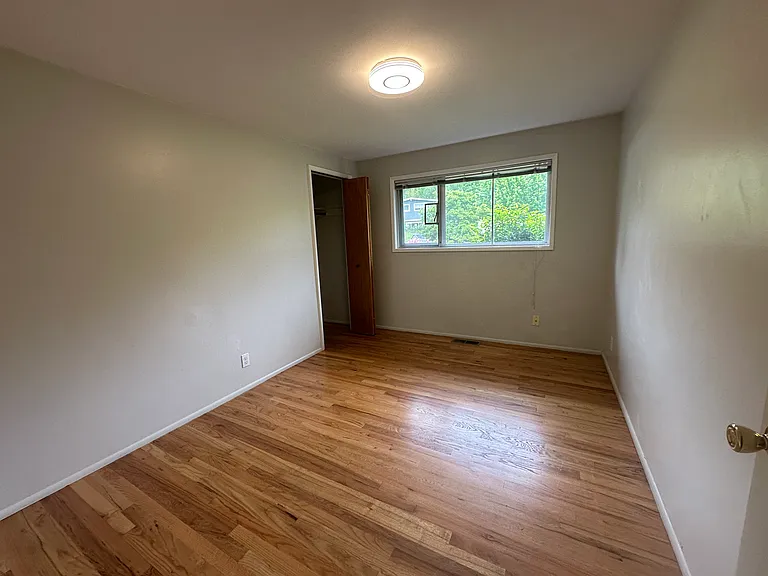 15673 SE 9th St — Photo 15