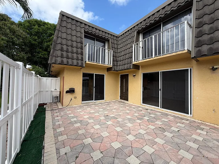 22200 Boca Rancho Dr — Photo 6