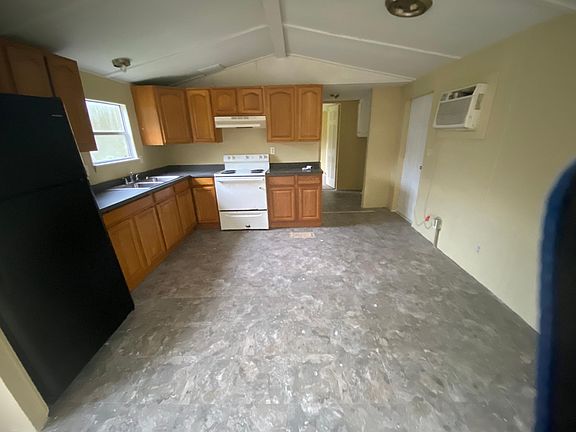 Entire Kitchen