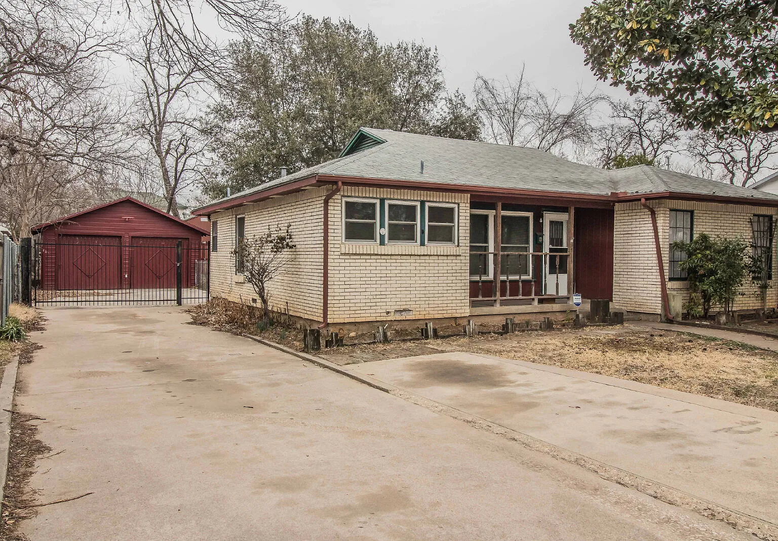 2 bed, 1.0 bath, 1116 sqft, $1,650 — Photo 1
