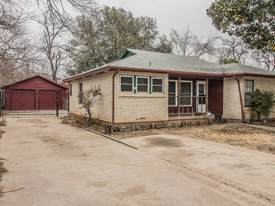 3713 Honeysuckle Ave