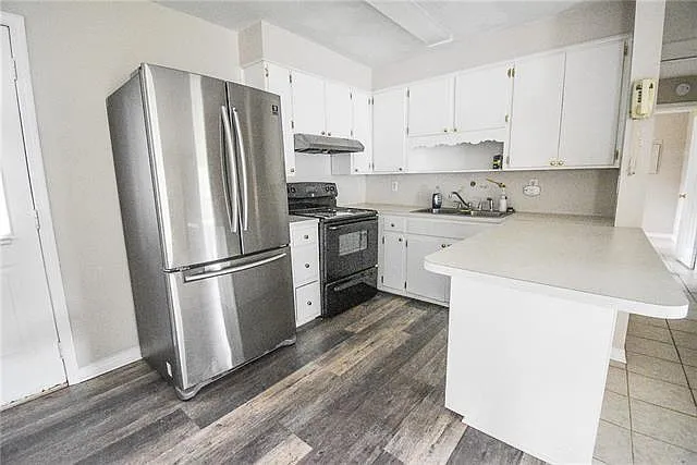 3 bed, 2.0 bath, 1121 sqft, $1,200 — Photo 3