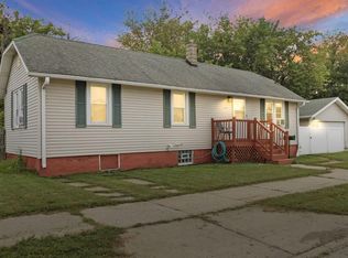 2717 45th St, Kenosha, WI 53140