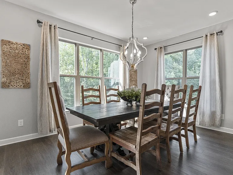474 Evans Dr — Photo 14