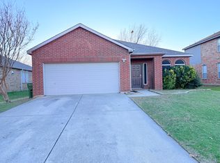 1313 Riverside Rd, Roanoke, TX 76262