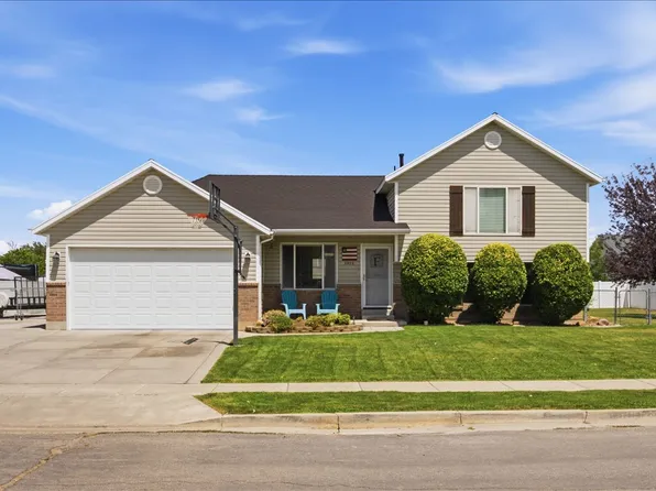 2902 W 2495 S, Syracuse, UT 84075